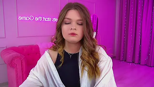 CrystalLyons online show from 5, 10, 2025