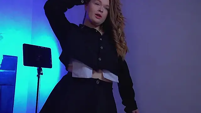 CrystalLyons online show from 22, 3, 2026