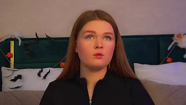 CrystalLyons online show from 1, 11, 2025