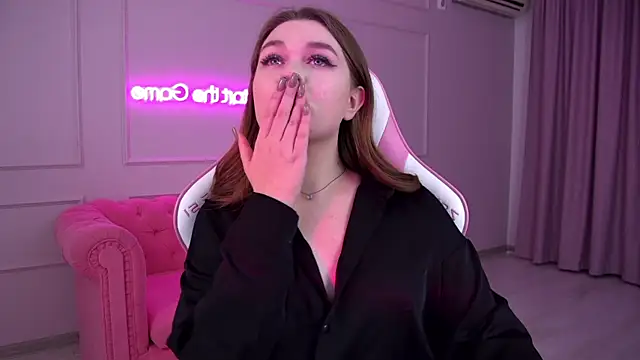 CrystalLyons online show from 11, 3, 2025