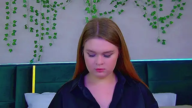 CrystalLyons online show from 12, 3, 2025