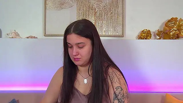 ChristinaMilton online show from 19, 1, 2026