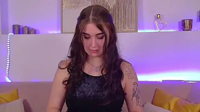 ChristinaMilton online show from 11, 3, 2025