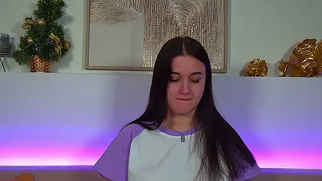 ChristinaMilton online show from 2, 12, 2025