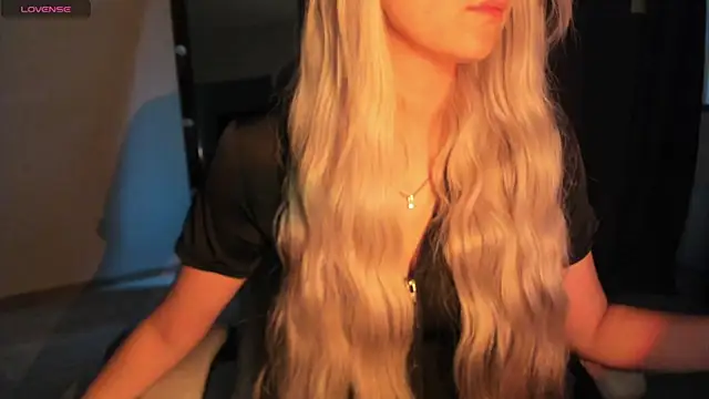 Lana Younes online show from 5, 11, 2025