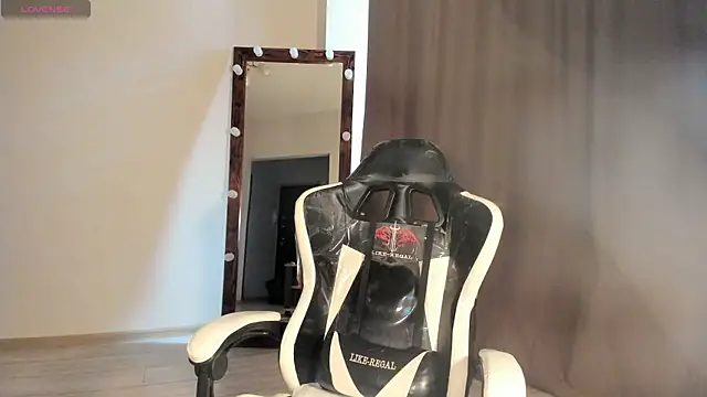 Lana Younes online show from 18, 3, 2025