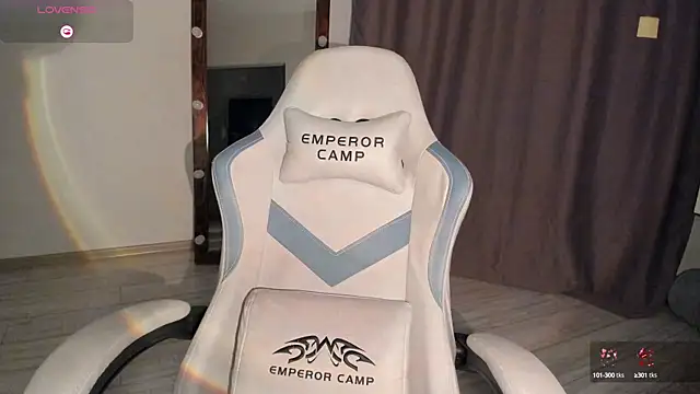 Lana Younes online show from 8, 10, 2025