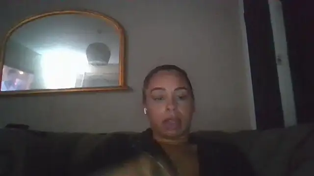 bigbootyjayda online show from 17, 11, 2025