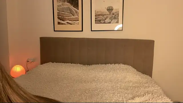 aryamirelle online show from 12, 11, 2025