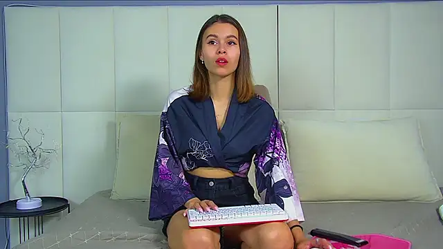 PollyLanders online show from 26, 9, 2025