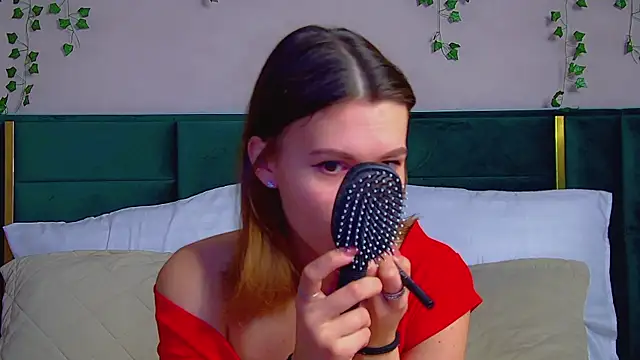 PollyLanders online show from 10, 3, 2025