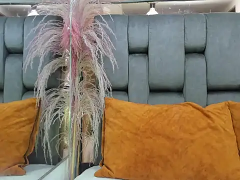 JESSYCORTES online show from 17, 4, 2026