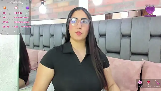 Snapshot of JESSYCORTES chatting on 5, 6, 2026 JESSYCORTES online show from 5, 6, 2026