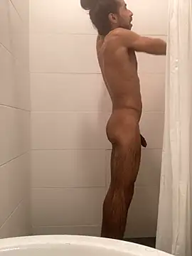 Lucascacaca online show from 5, 12, 2024