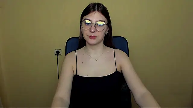 Luna Lush  online show from 12, 3, 2026