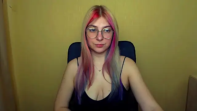 Luna Lush  online show from 20, 3, 2025