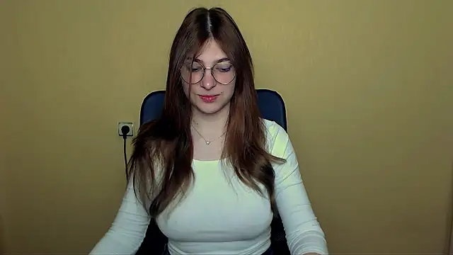 Snapshot of Luna_Lush_ chatting on 2, 5, 2026 Luna Lush online show from 2, 5, 2026