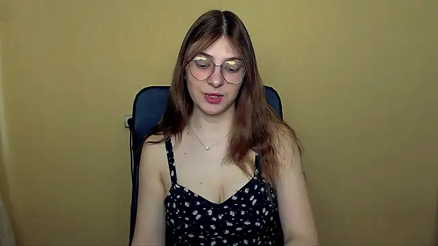 Luna Lush  online show from 27, 3, 2026