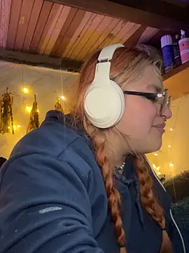 SophiaWeestt99 online show from 11, 5, 2026
