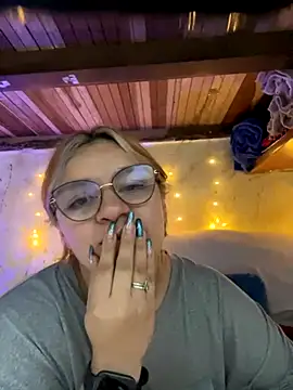 SophiaWeestt99 online show from 8, 10, 2025