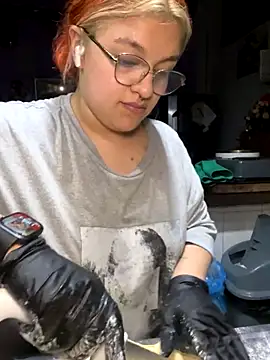 SophiaWeestt99 online show from 19, 12, 2025