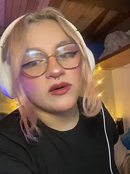 SophiaWeestt99 online show from 10, 2, 2026