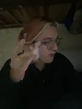 SophiaWeestt99 online show from 9, 9, 2025