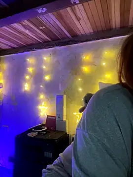 SophiaWeestt99 online show from 12, 9, 2025