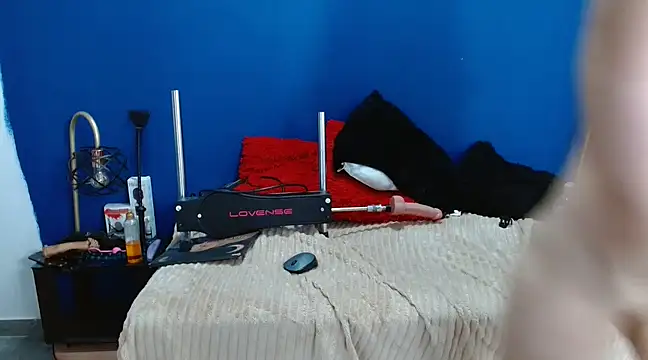 Aynle-toms online show from 6, 3, 2025