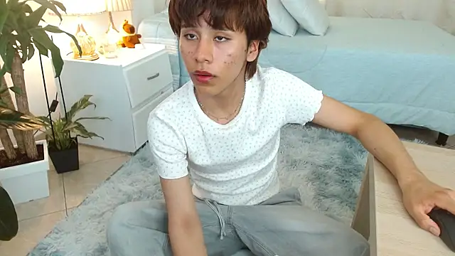 Tommyfoxboy online show from 13, 3, 2025