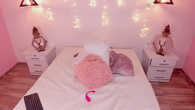 Katta Gil online show from 2, 12, 2025