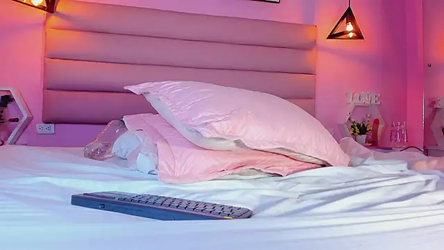 Katta Gil online show from 22, 3, 2025