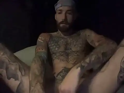 Snapshot of Tuhands chatting on 2, 10, 2025 Tuhands online show from 2, 10, 2025