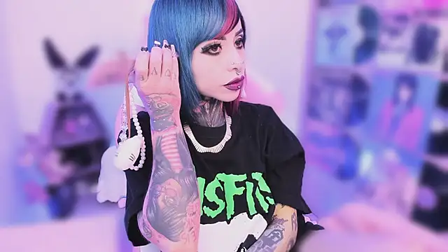 NikkiRamone online show from 6, 11, 2025