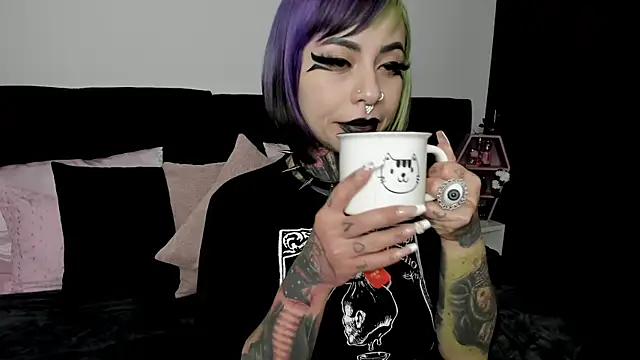 NikkiRamone online show from 15, 2, 2025