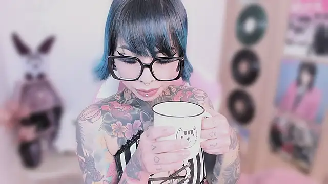 Snapshot of NikkiRamone chatting on 27, 2, 2026 NikkiRamone online show from 27, 2, 2026