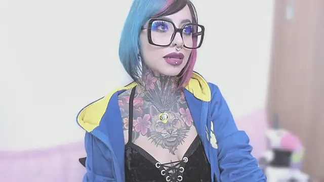 NikkiRamone online show from 26, 9, 2025