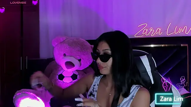 ZaraLim online show from 25, 9, 2025