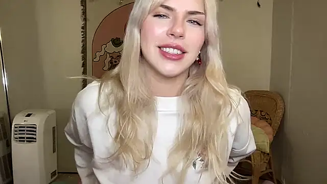 SirenitySirenxx online show from 5, 3, 2025