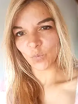Samanthahavery44 online show from 17, 6, 2026