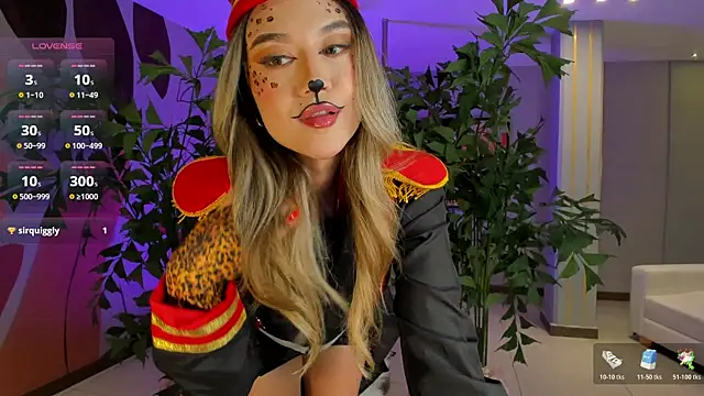 RebeccaHudson online show from 31, 10, 2025