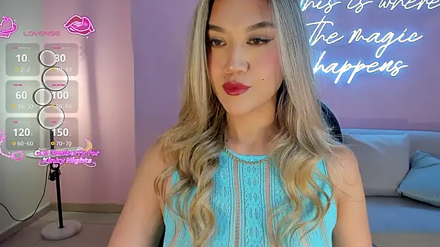 RebeccaHudson online show from 4, 3, 2026