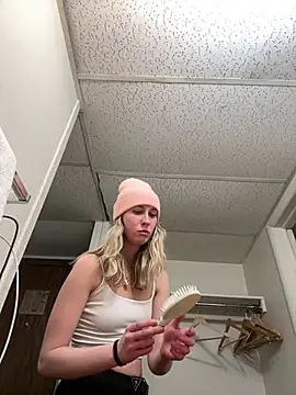 M1ssyk1ssy online show from 29, 12, 2024