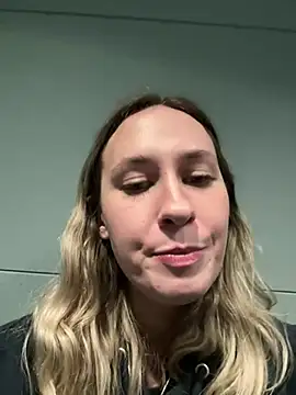 M1ssyk1ssy online show from 1, 1, 2025