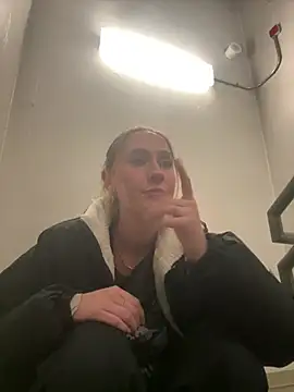 M1ssyk1ssy online show from 24, 1, 2025