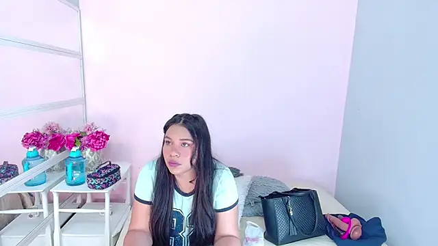 LanaBigTitties online show from 13, 3, 2025