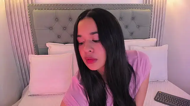 Aitana98  online show from 22, 3, 2025