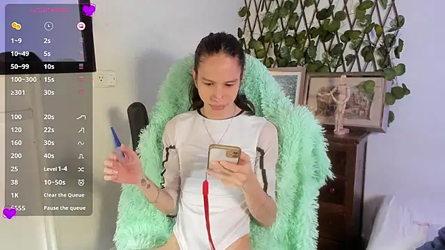 Snapshot of vodkadelulo chatting on 29, 1, 2025 vodkadelulo online show from 29, 1, 2025