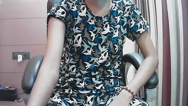 Snapshot of collage_hoty chatting on 2, 10, 2025 collage hoty online show from 2, 10, 2025