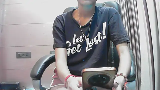 Snapshot of collage_hoty chatting on 6, 10, 2025 collage hoty online show from 6, 10, 2025